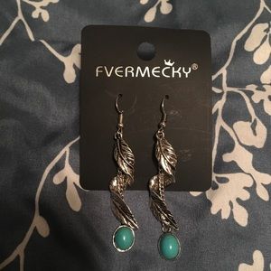 NWT never worn turquoise earrings